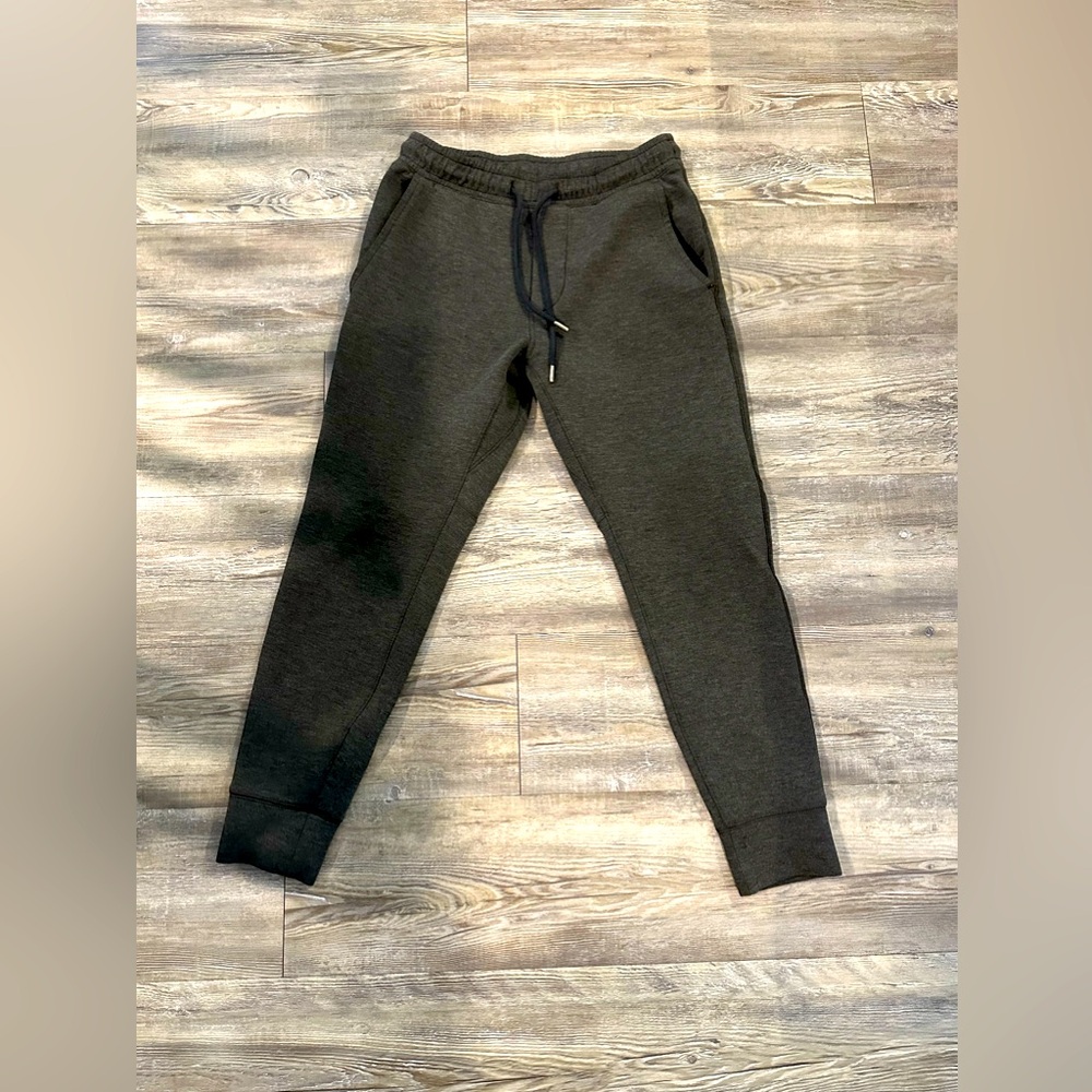 American Eagle Men’s Joggers